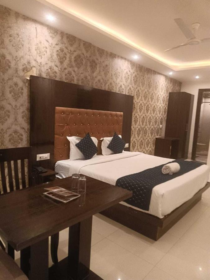 Iconic Inn Near Delhi Igi Airport Nueva Delhi Exterior foto
